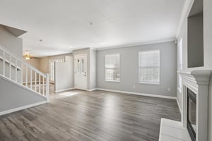 Walsingham Ct 62-S1403-009.jpg