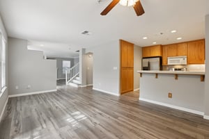 Walsingham Ct 62-S1403-015.jpg