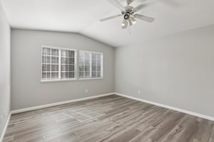 Walsingham Ct 62-S1403-022.jpg