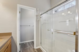 Walsingham Ct 62-S1403-026.jpg