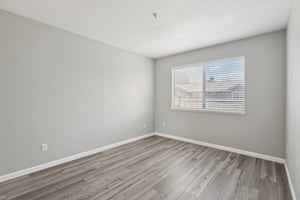 Walsingham Ct 62-S1403-031.jpg