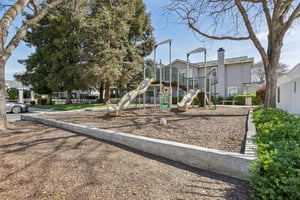 Walsingham Ct 62-1403-902.jpg