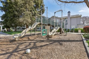 Walsingham Ct 62-1403-905.jpg