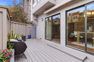 042_F8_216 8th Ave San