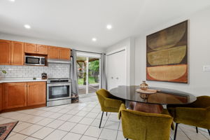 Kitchen/Breakfast Area