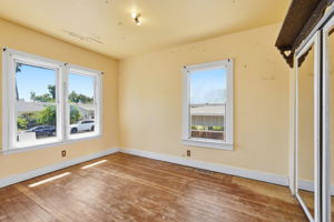 014_F8_216 N 25th St