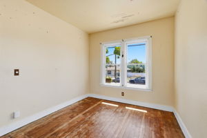 016_F8_216 N 25th St