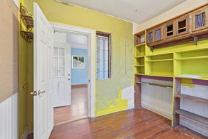 017_F8_216 N 25th St
