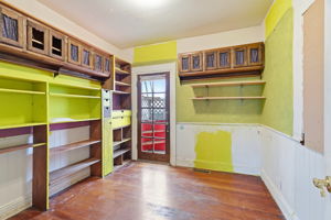 018_F8_216 N 25th St