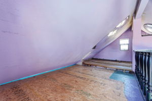 021_F8_216 N 25th St