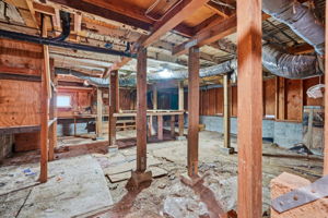 035_F8_216 N 25th St