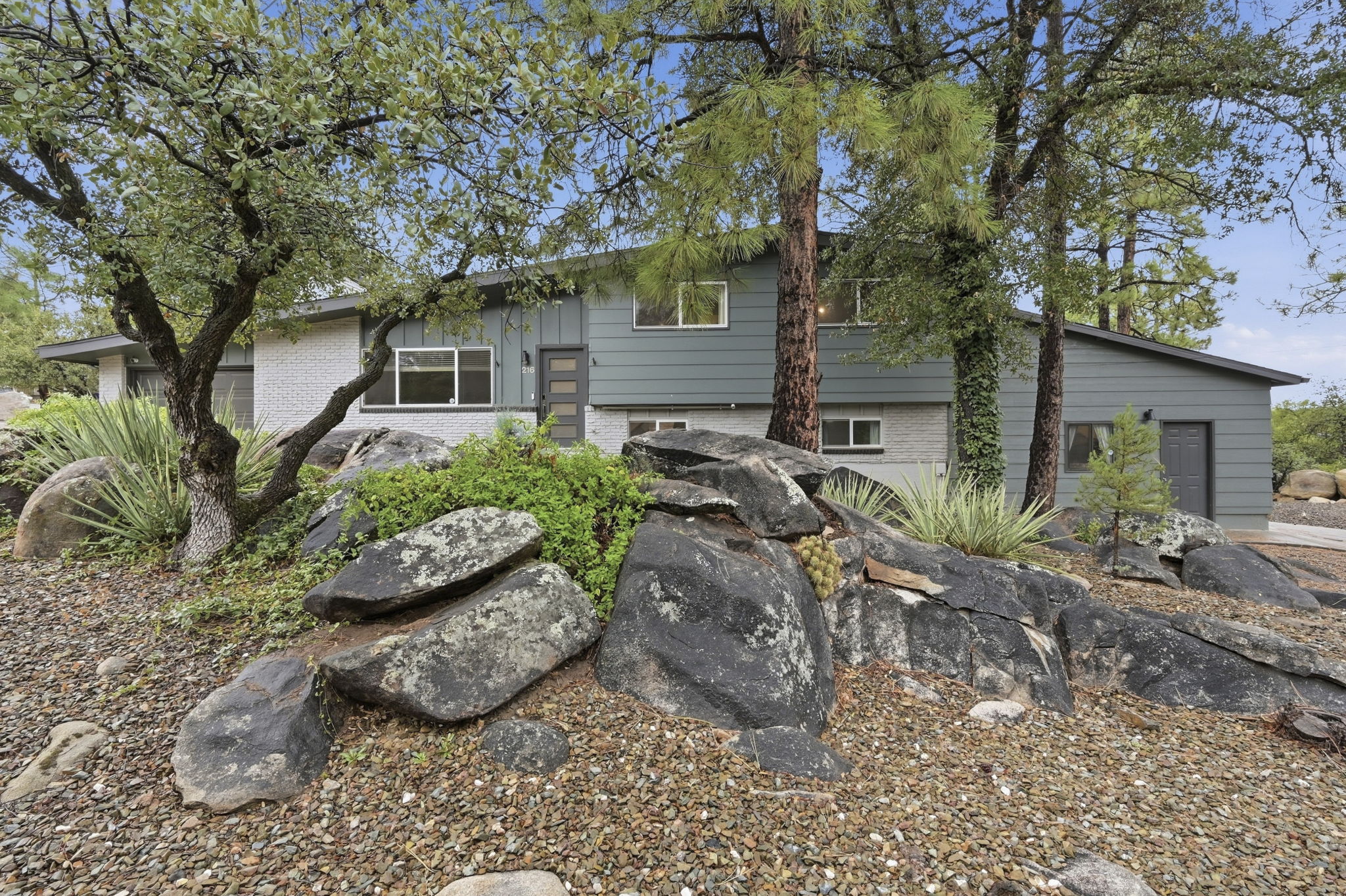 216 Plaza Drive