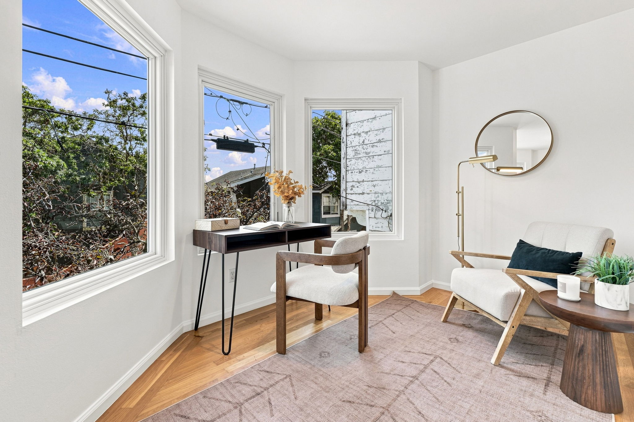 022_F8_216 Putnam St