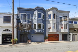 001_F8_216 Putnam St