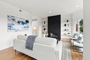 008_F8_216 Putnam St