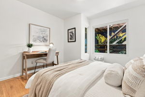 029_F8_216 Putnam St