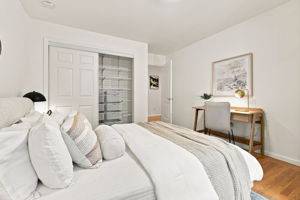 030_F8_216 Putnam St