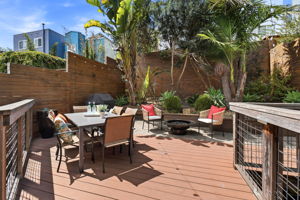 046_F8_216 Putnam St