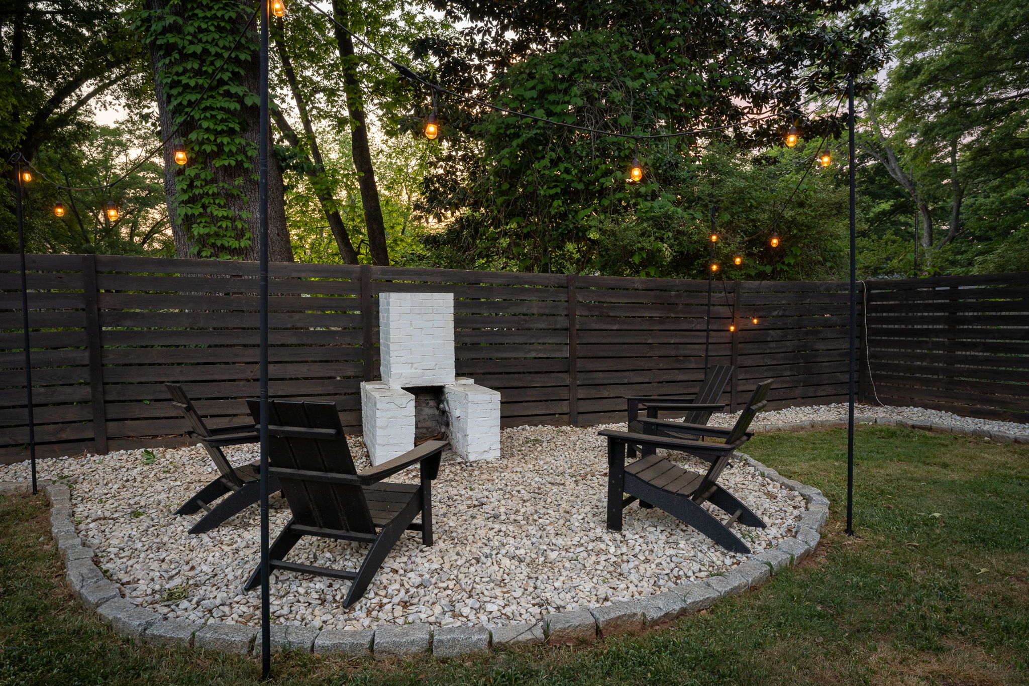 20260423_216sisson_mac128