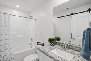  Photo 23