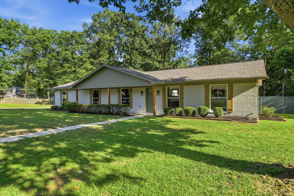 New Construction real estate media in Bryant, Arkansas by Avery & Bryant
