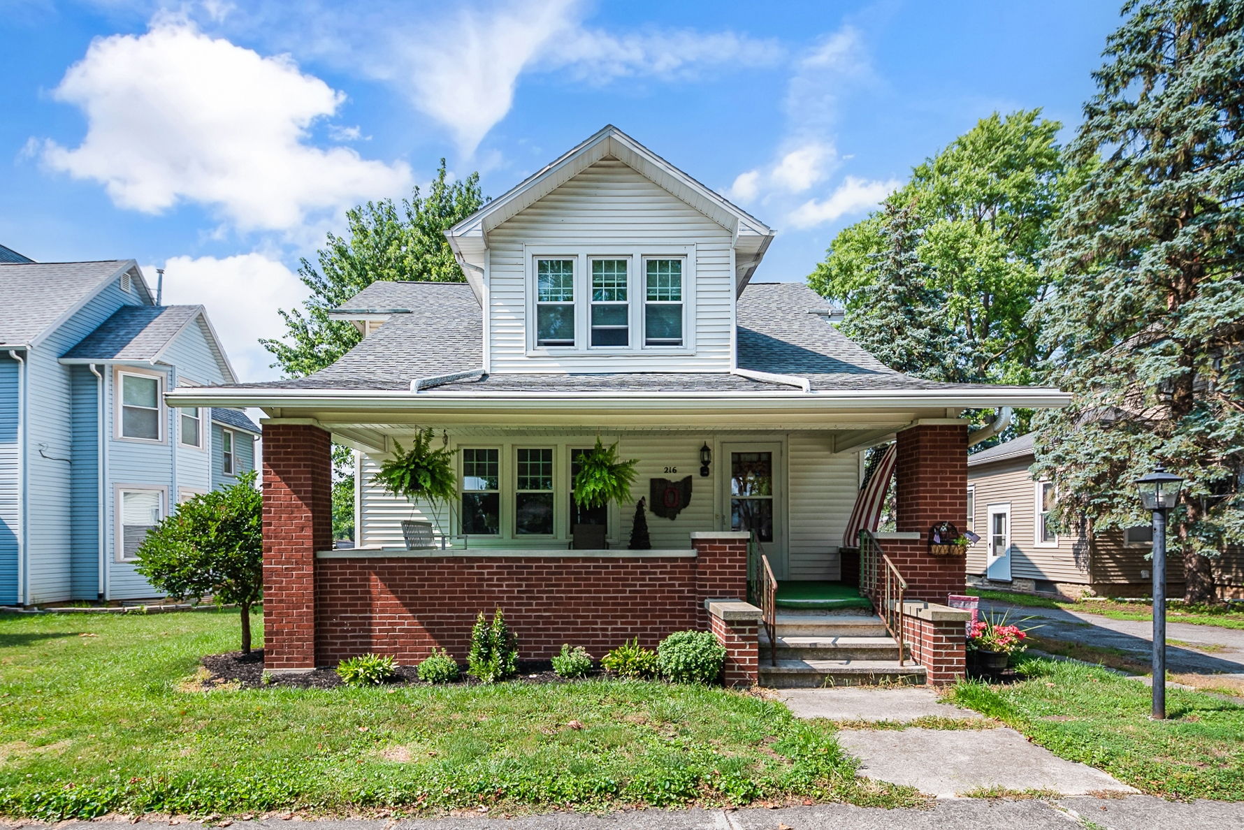216 W Main St, OH 45858