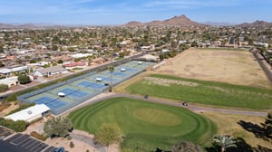 216 W Winged Foot Rd - 007.jpg