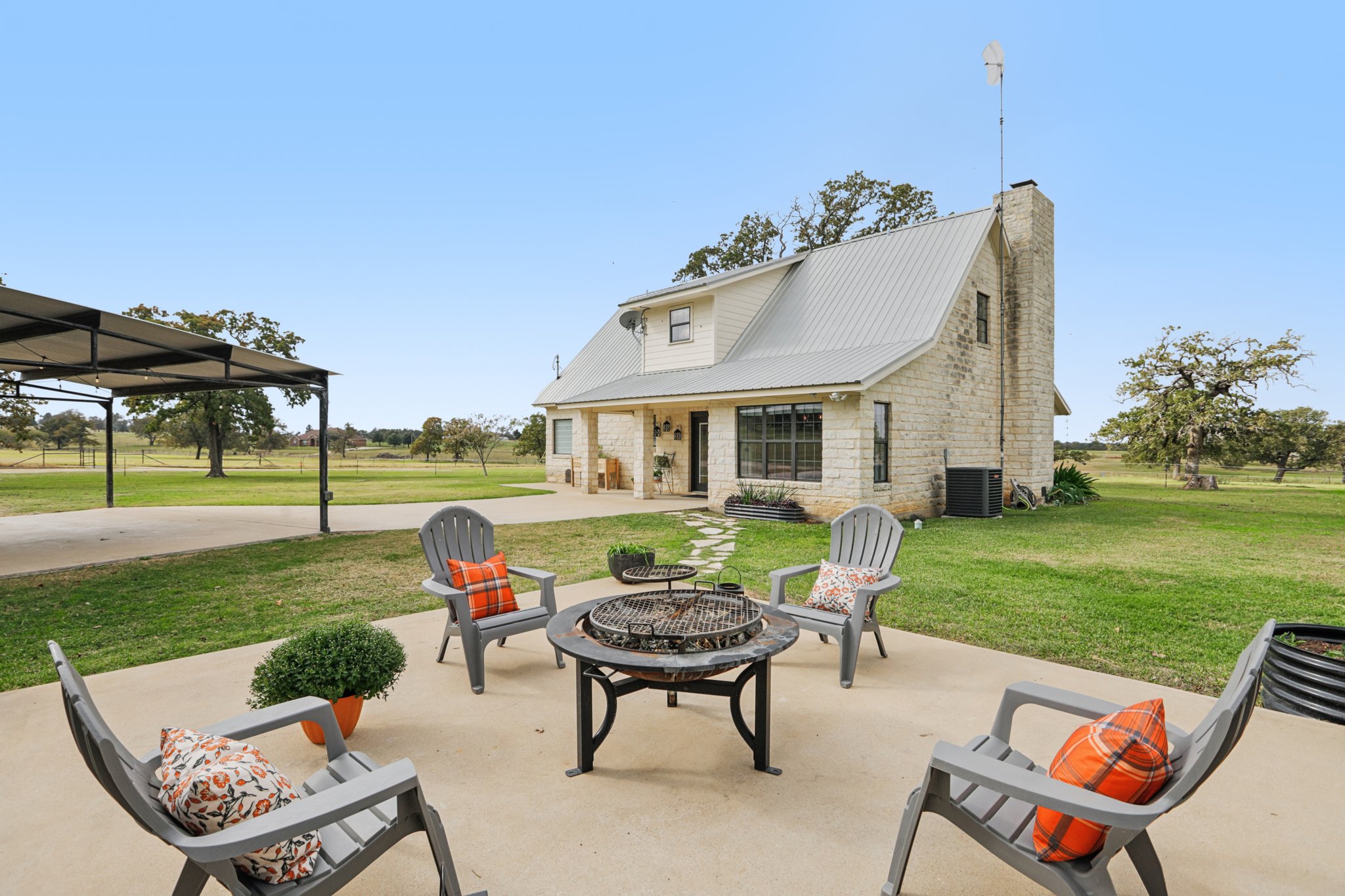 Co Rd 305-S1811-003.jpg