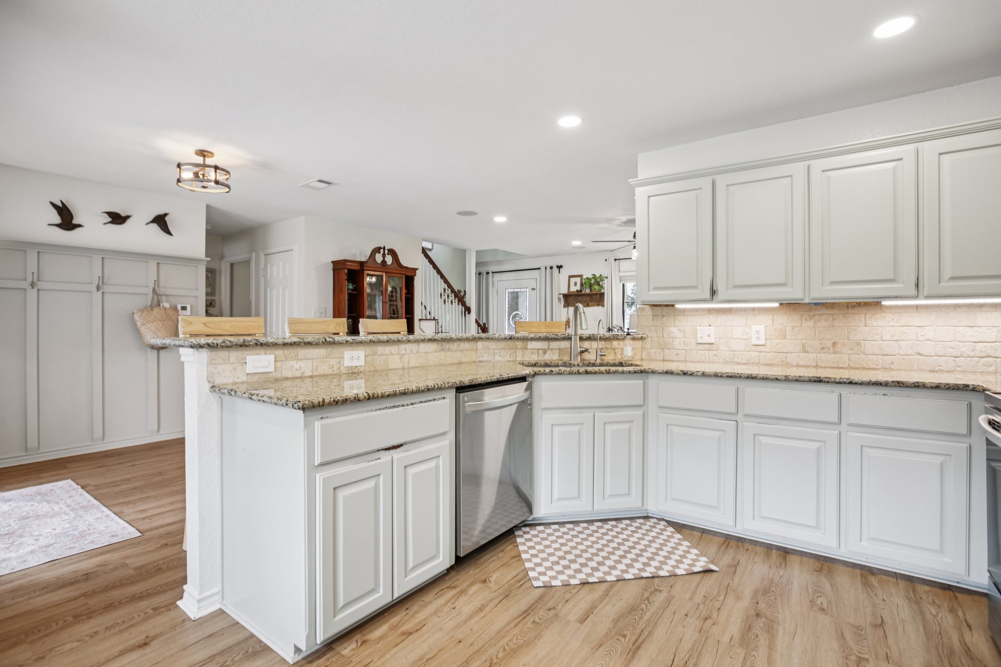 Co Rd 305-S1811-020.jpg