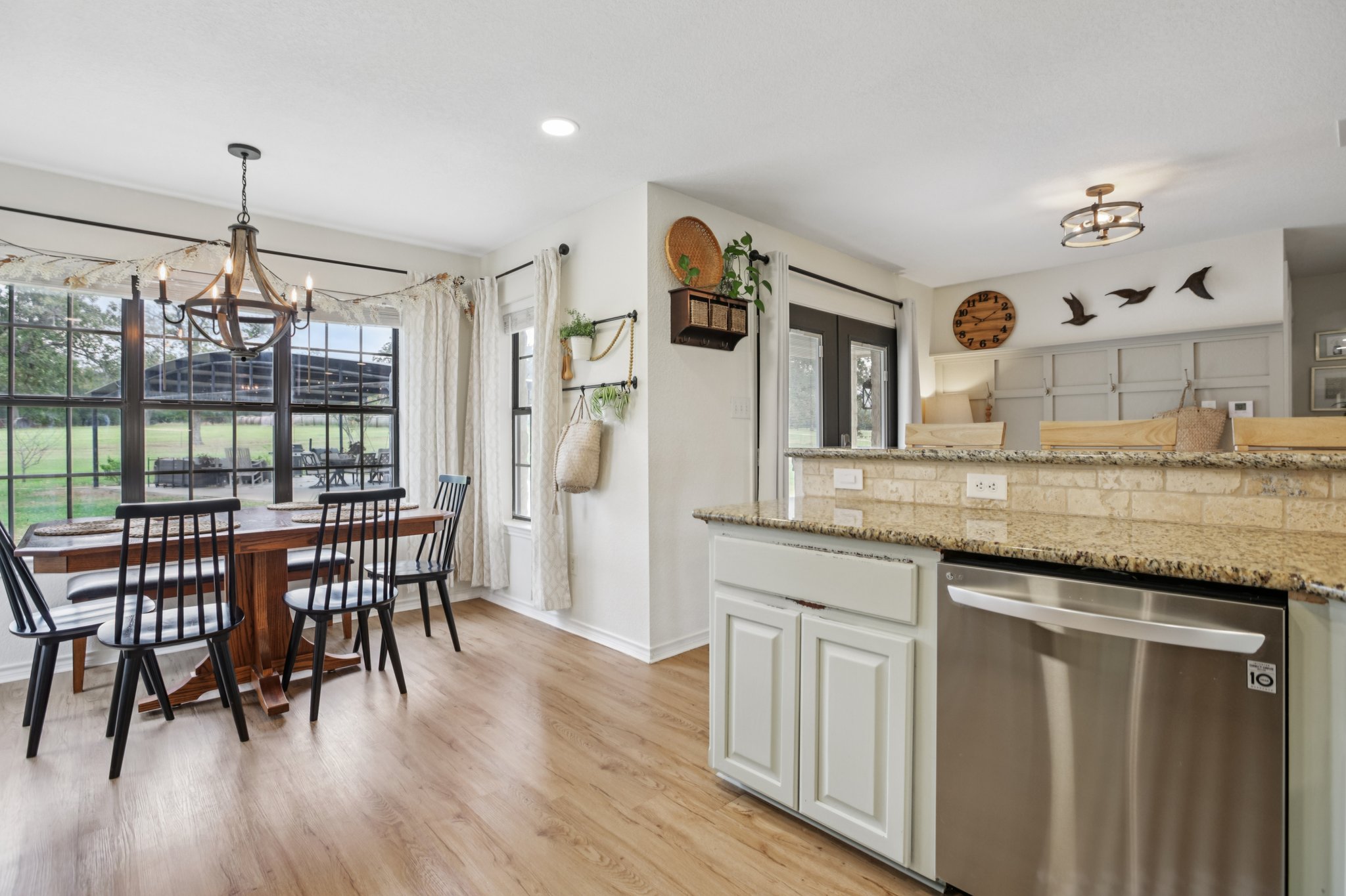 Co Rd 305-S1811-021.jpg