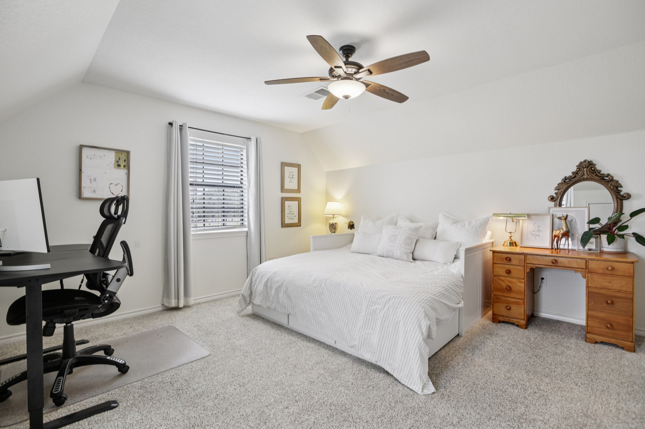 Co Rd 305-S1811-040.jpg