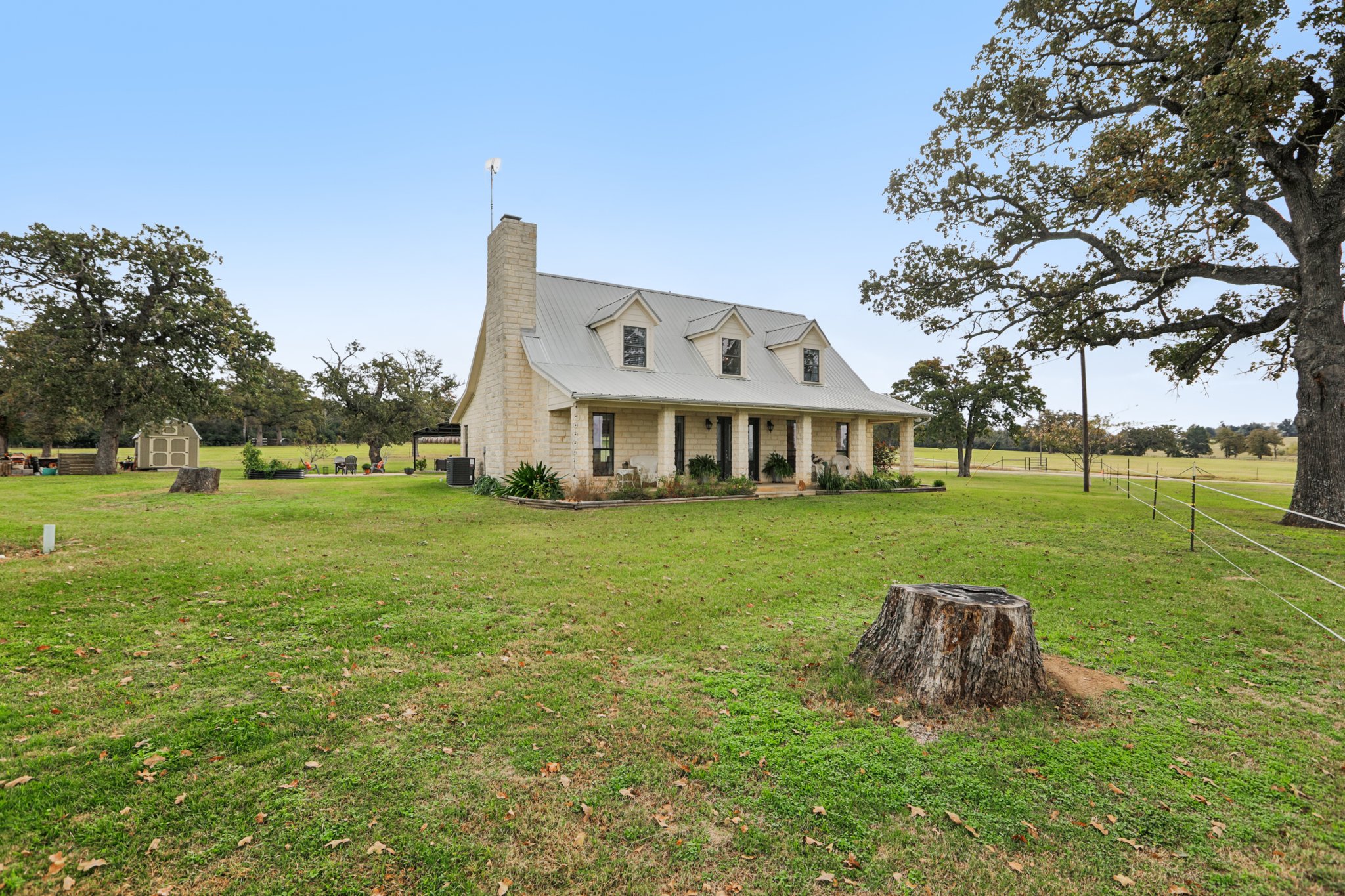 Co Rd 305-S1811-047.jpg