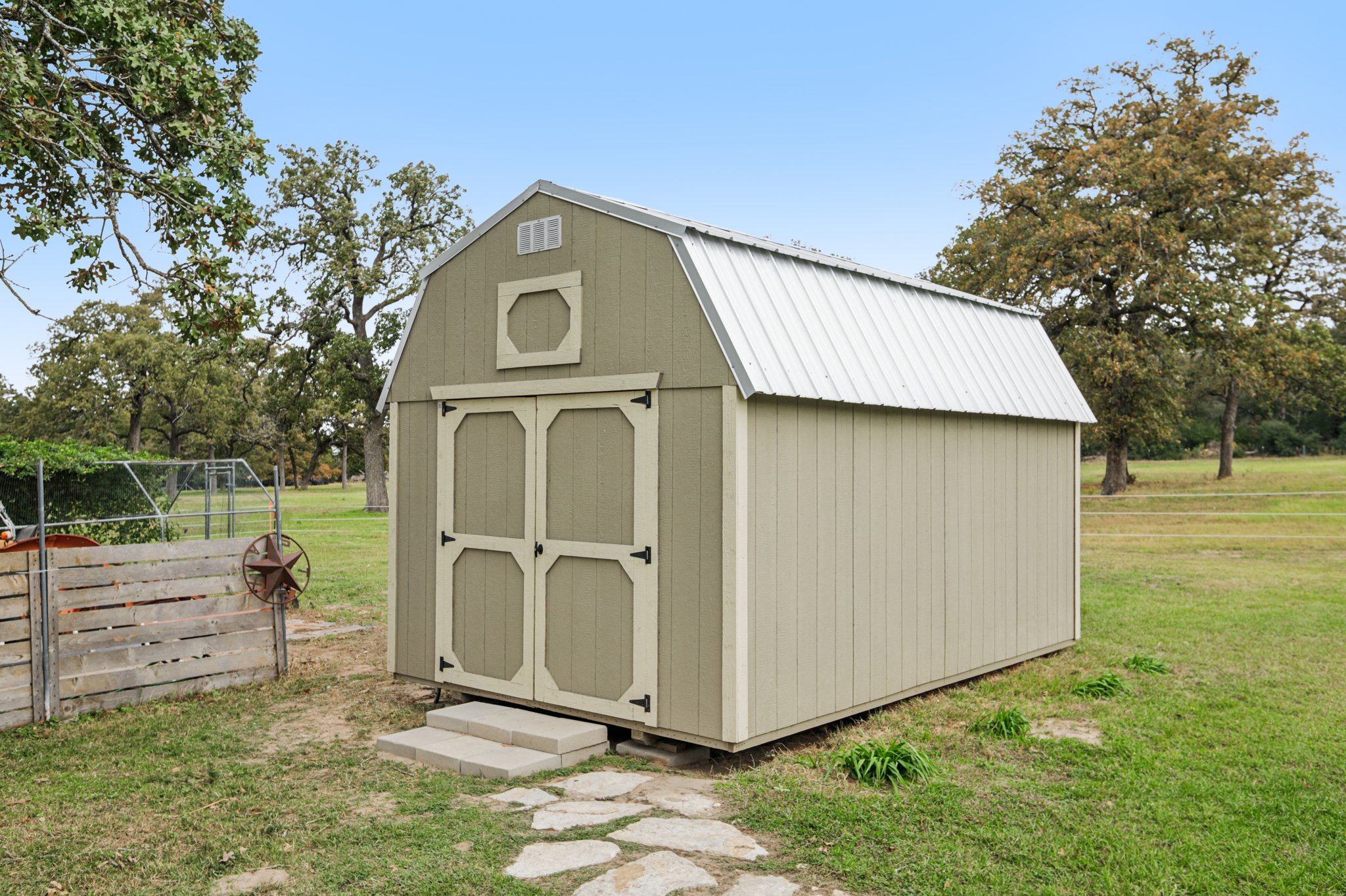 Co Rd 305-S1811-055.jpg