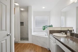 Co Rd 305-S1811-029.jpg