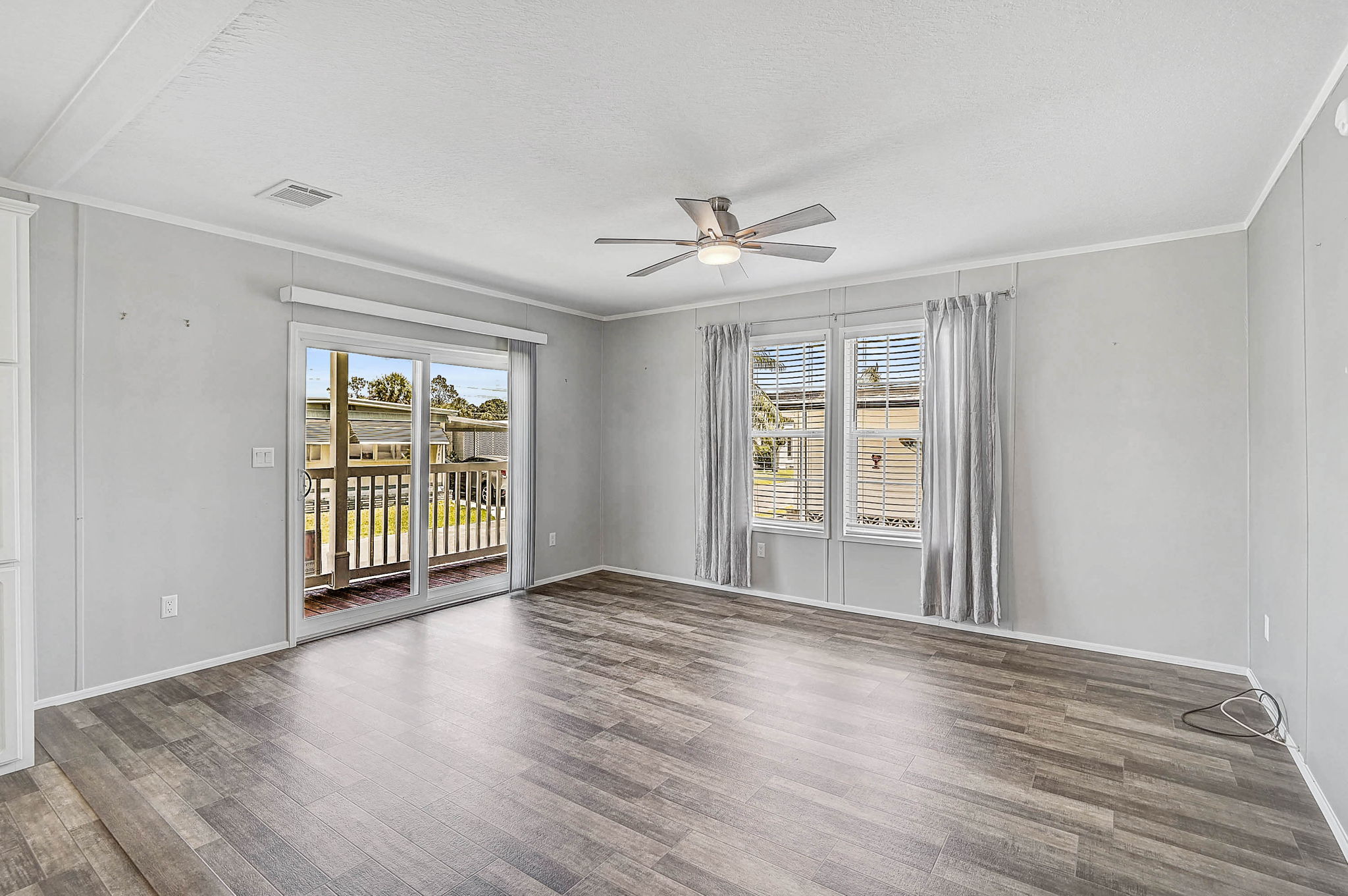 2160 Palazza Dr-12
