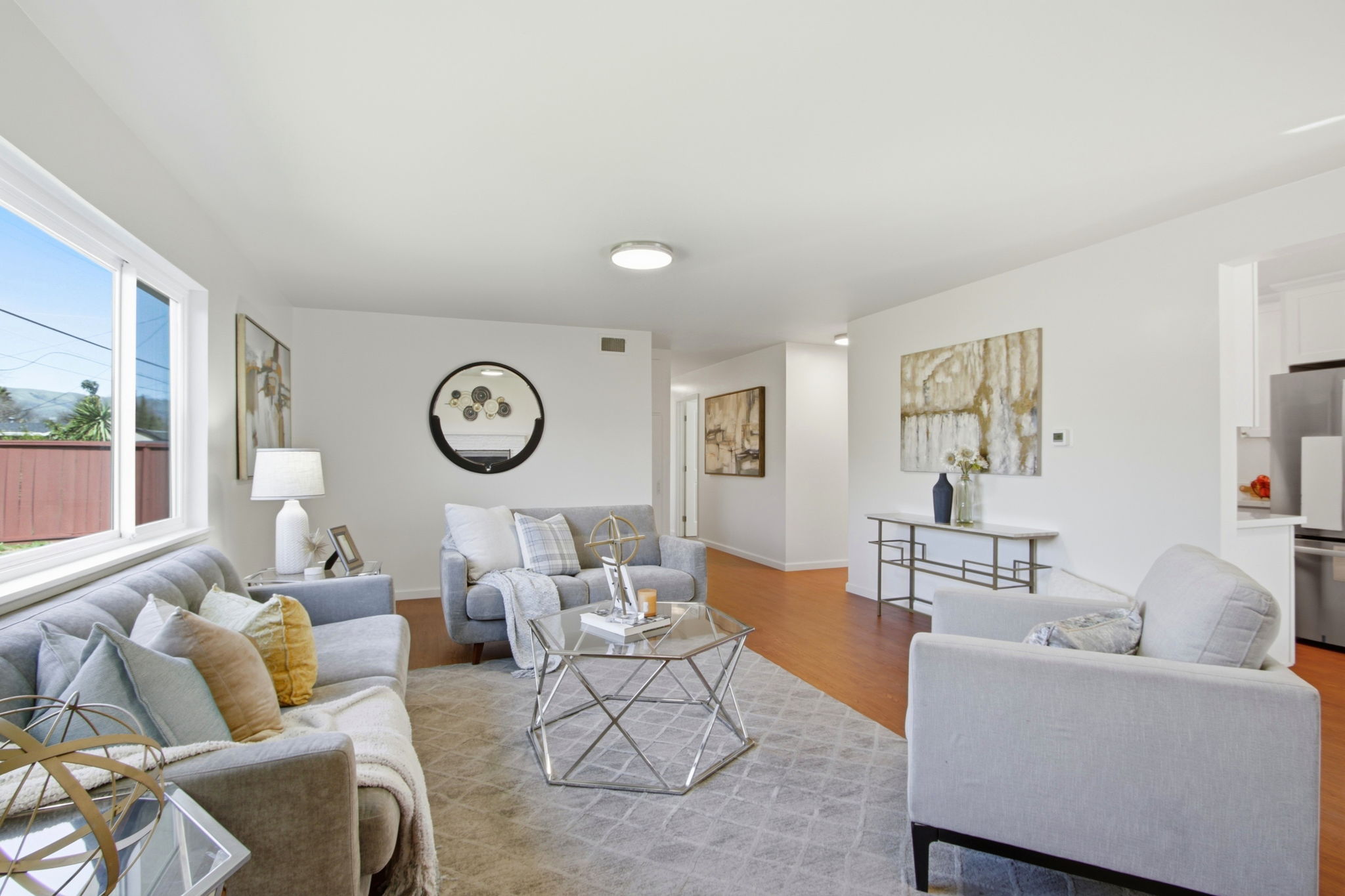 010_f8_2161 Cinderella Ln