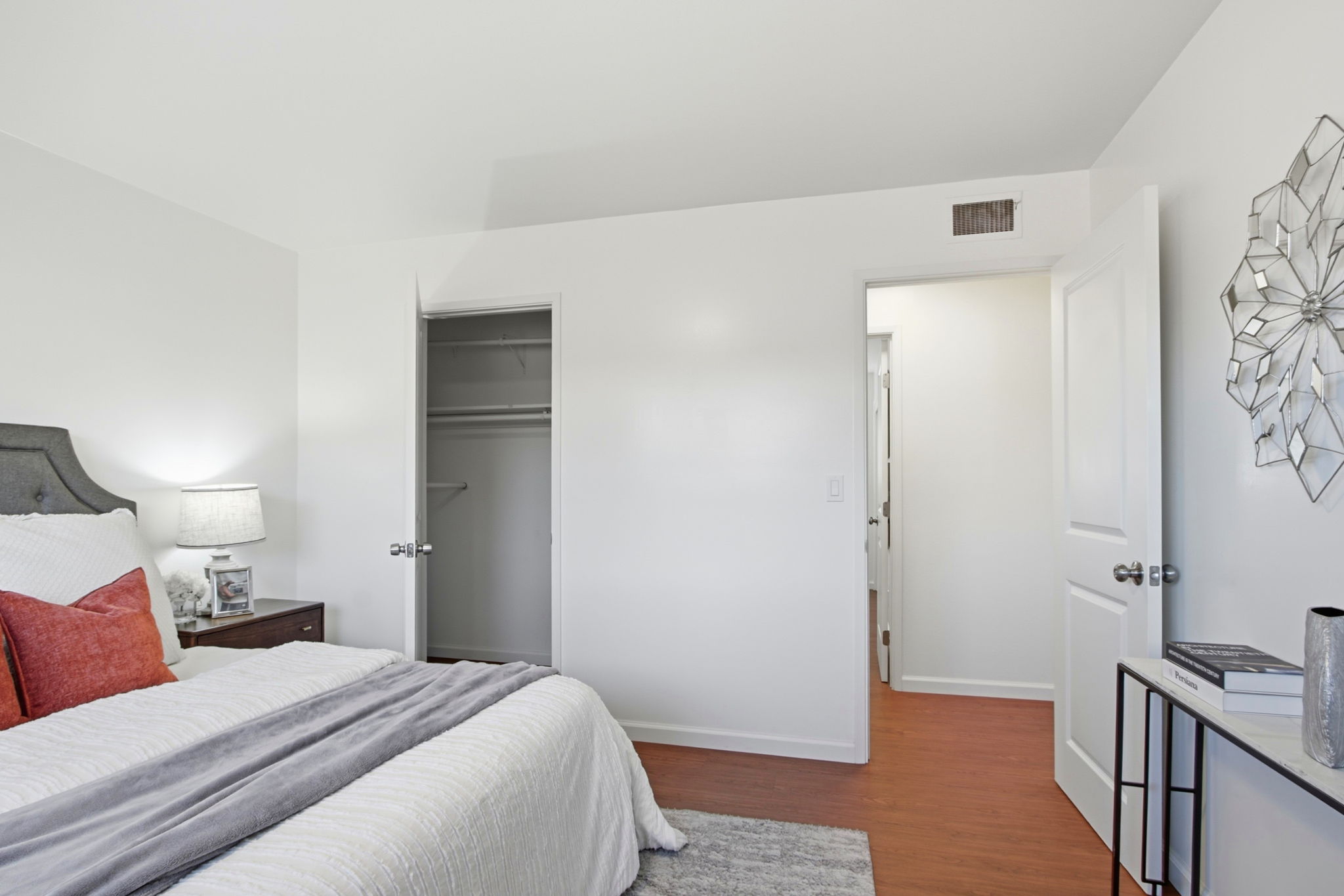 025_f8_2161 Cinderella Ln