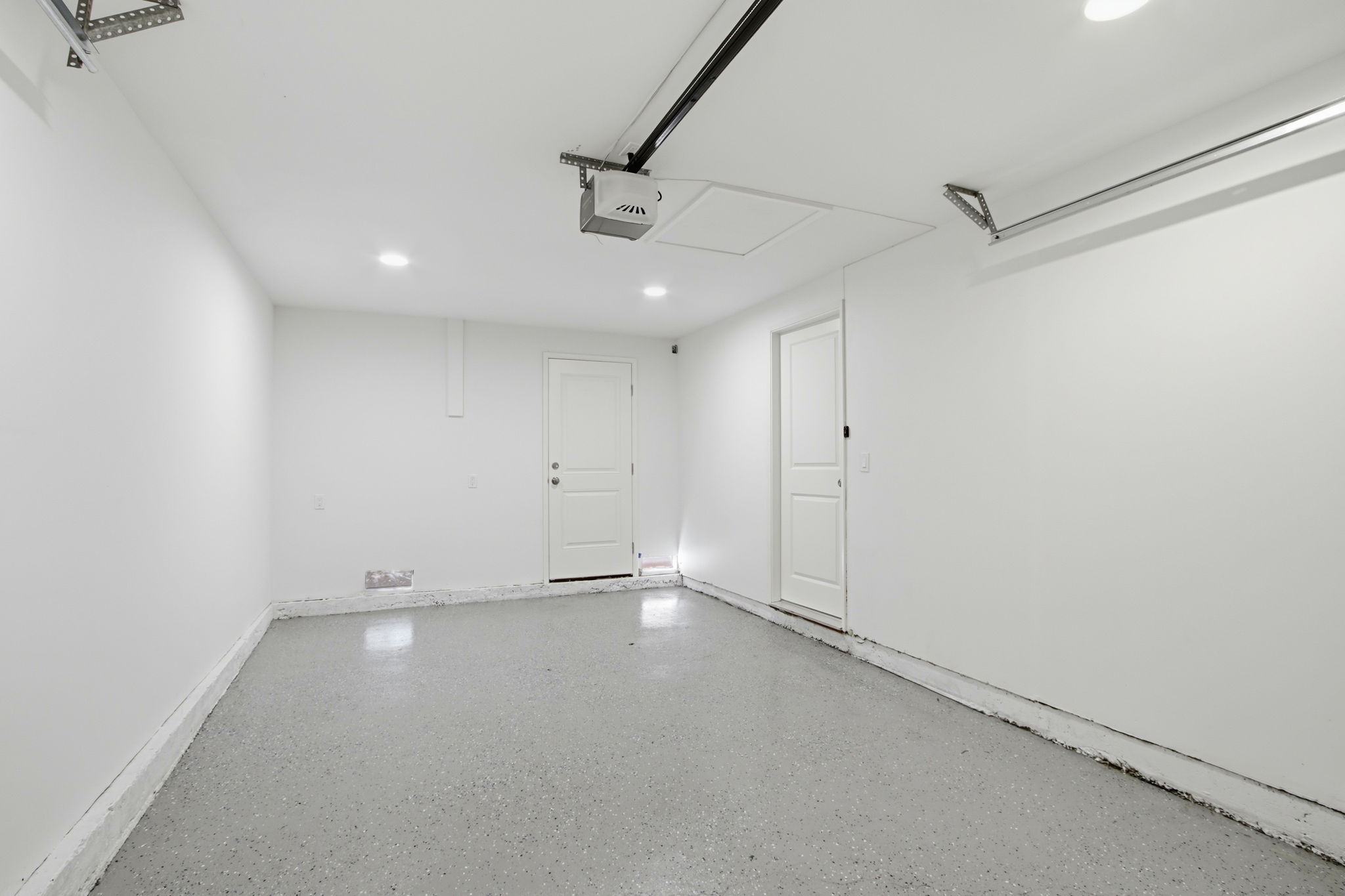 036_f8_2161 Cinderella Ln