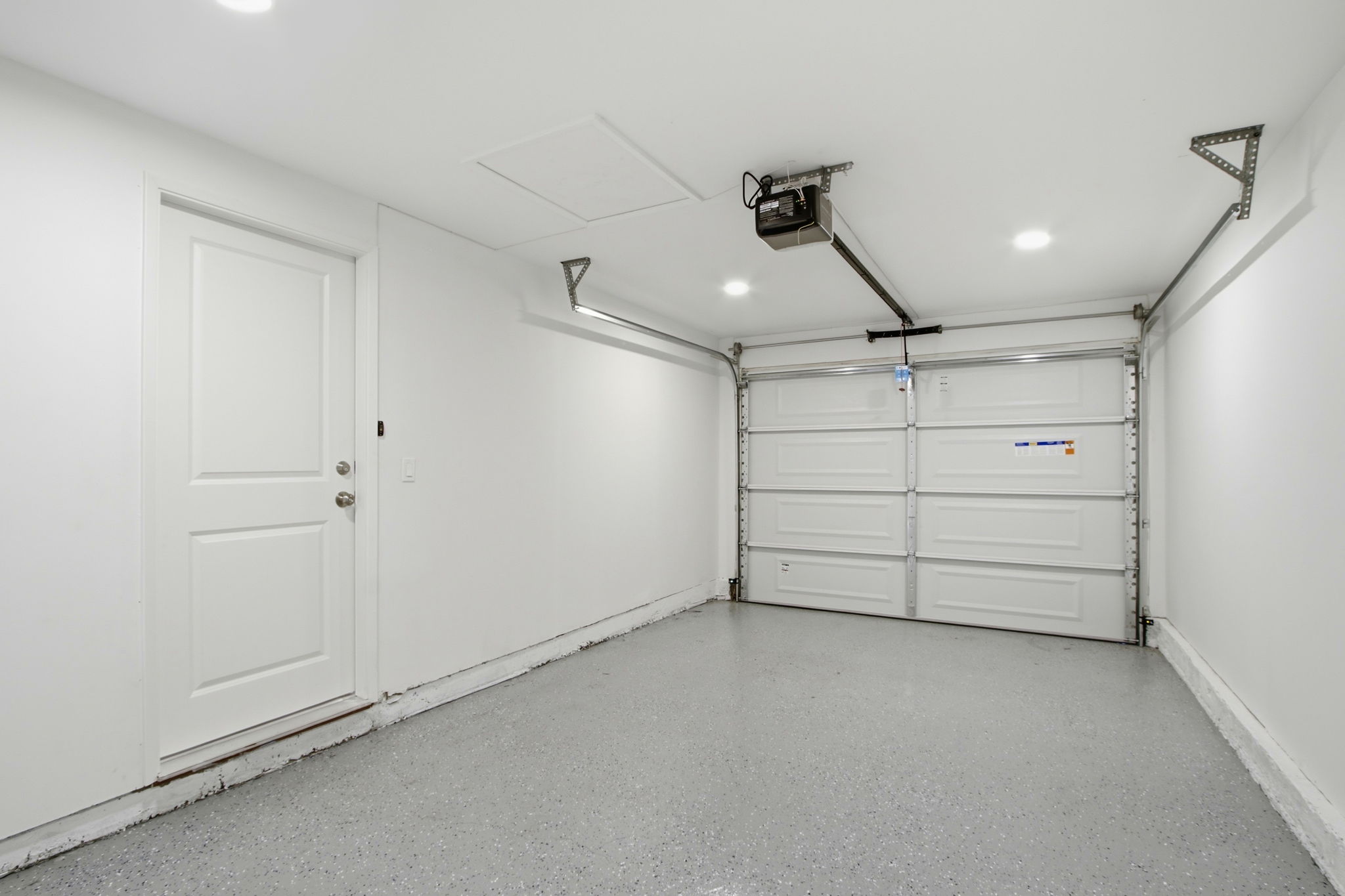 037_f8_2161 Cinderella Ln