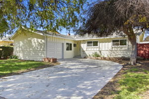 002_f8_2161 Cinderella Ln