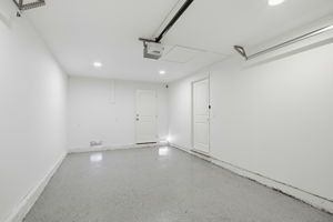 036_f8_2161 Cinderella Ln