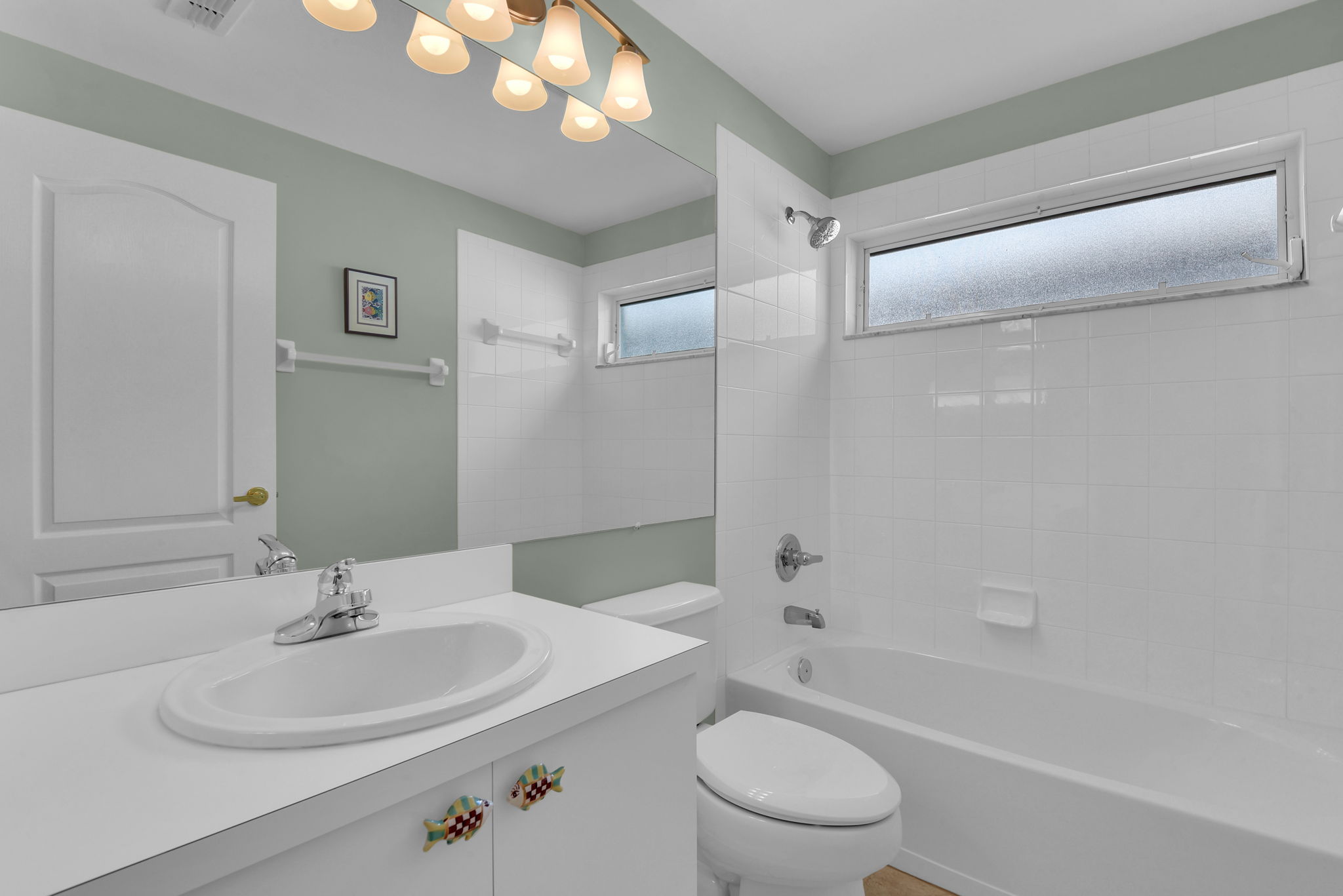 Guest Full Bath