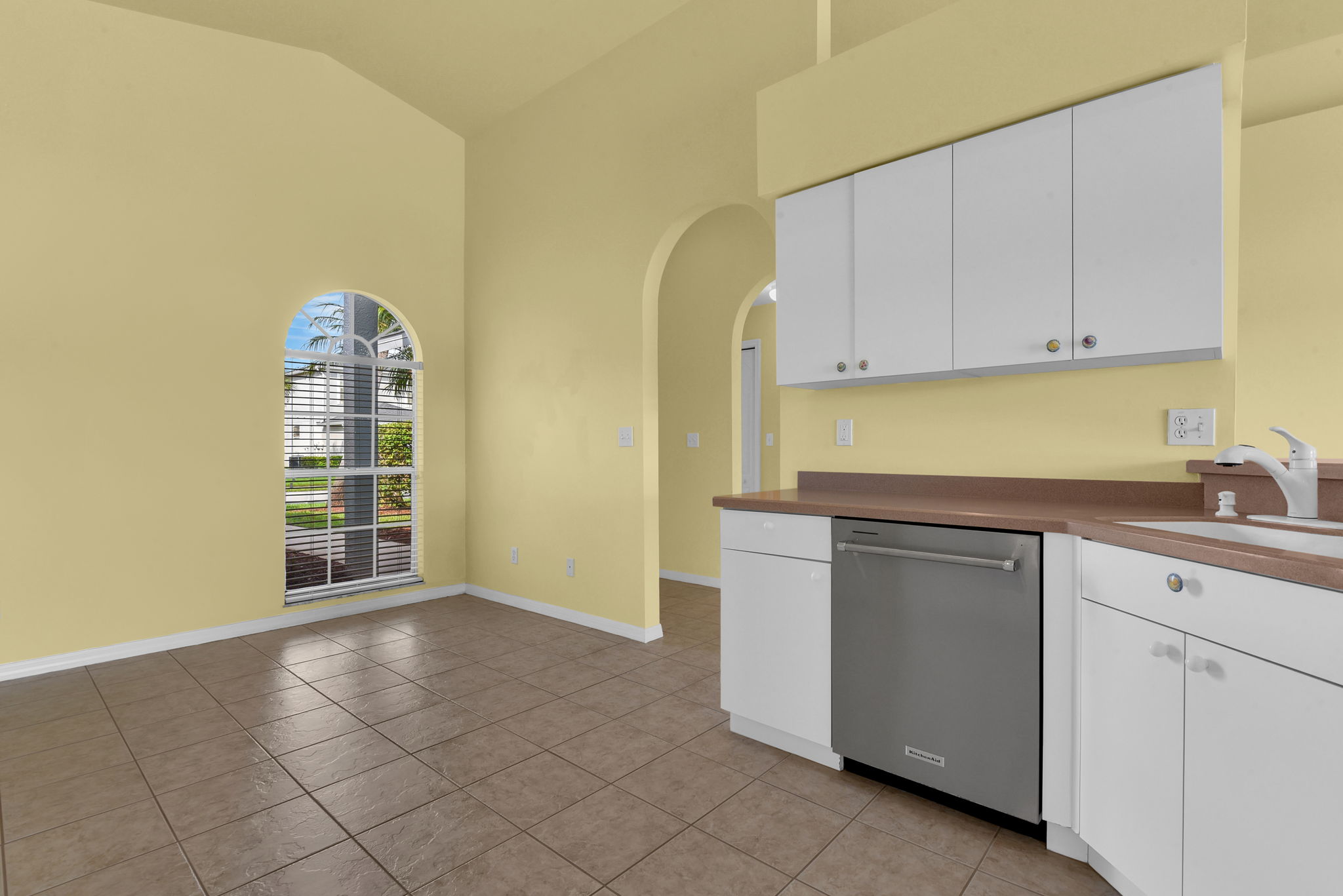 Kitchen & Breakfast Nook