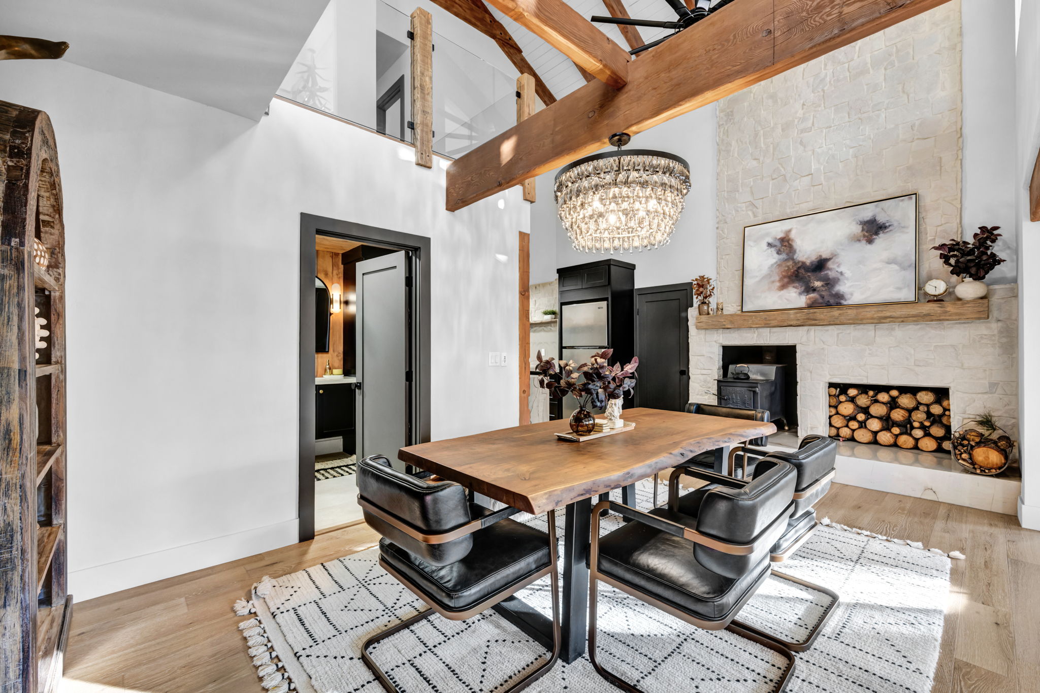  Photo 97