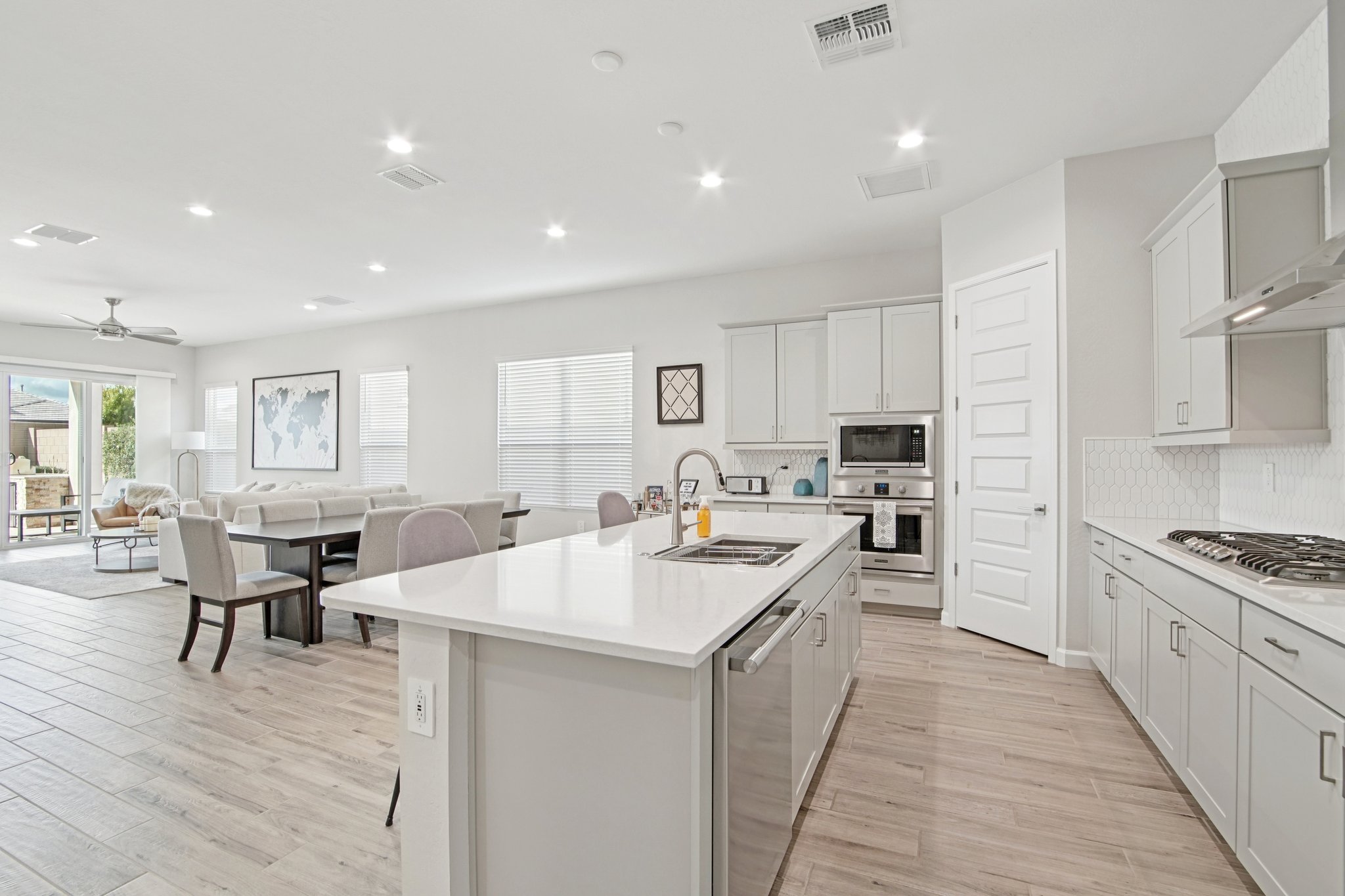 N 59th St-S1802-011.jpg