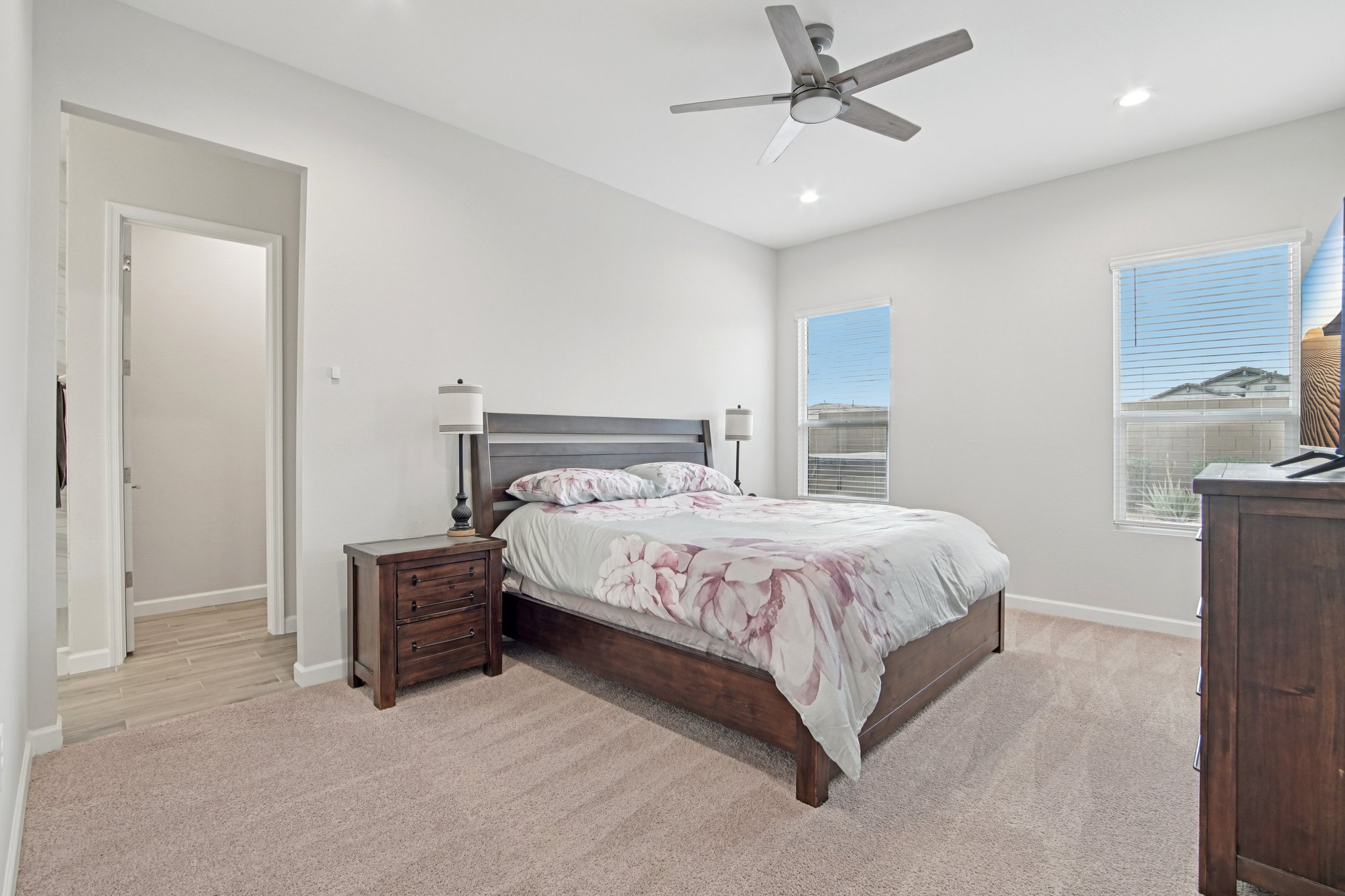 N 59th St-S1802-020.jpg