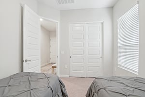 N 59th St-S1802-027.jpg