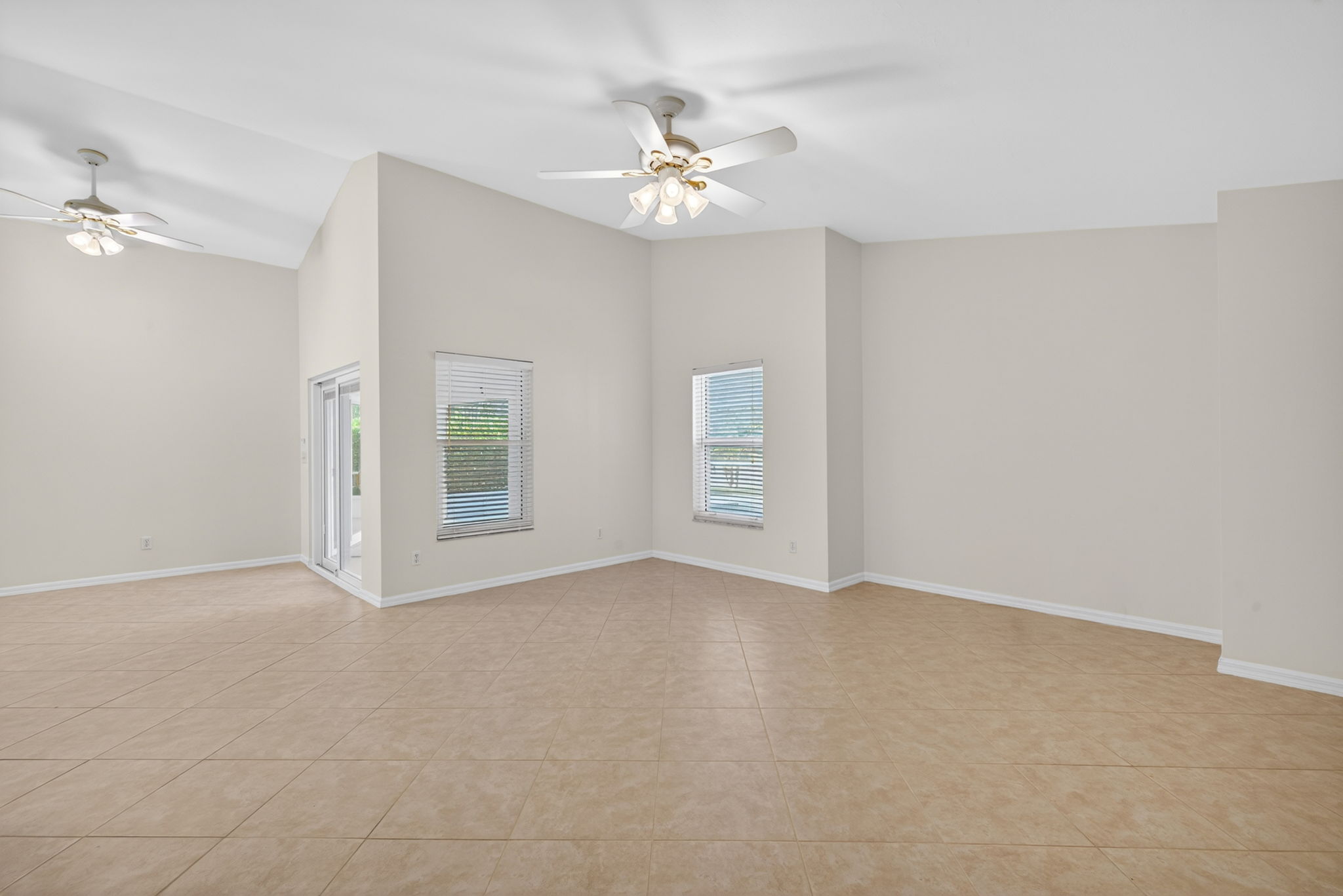 Living Room 2 of 5