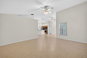 Living Room 3 of 5