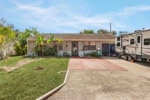 2164 Brandon St, Fort Myers, FL 33907, USA Photo 1